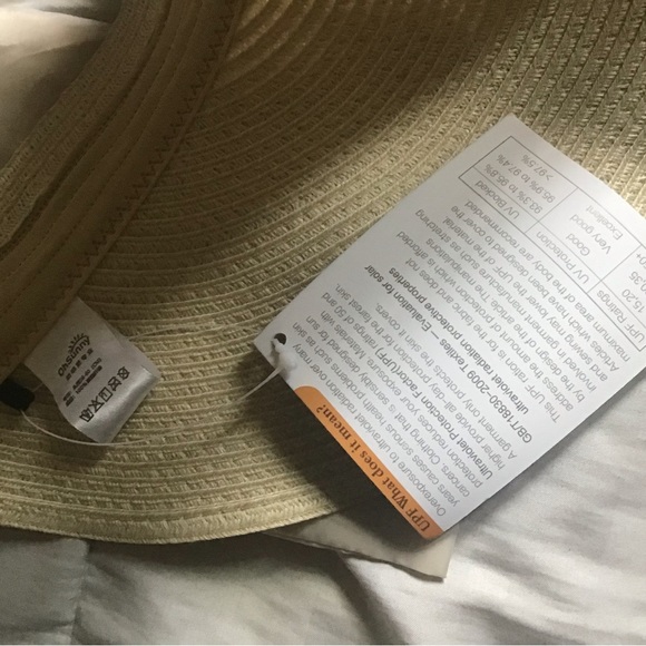 Oh Sunny beige visor hat with carryon bag NWT - Picture 6 of 8